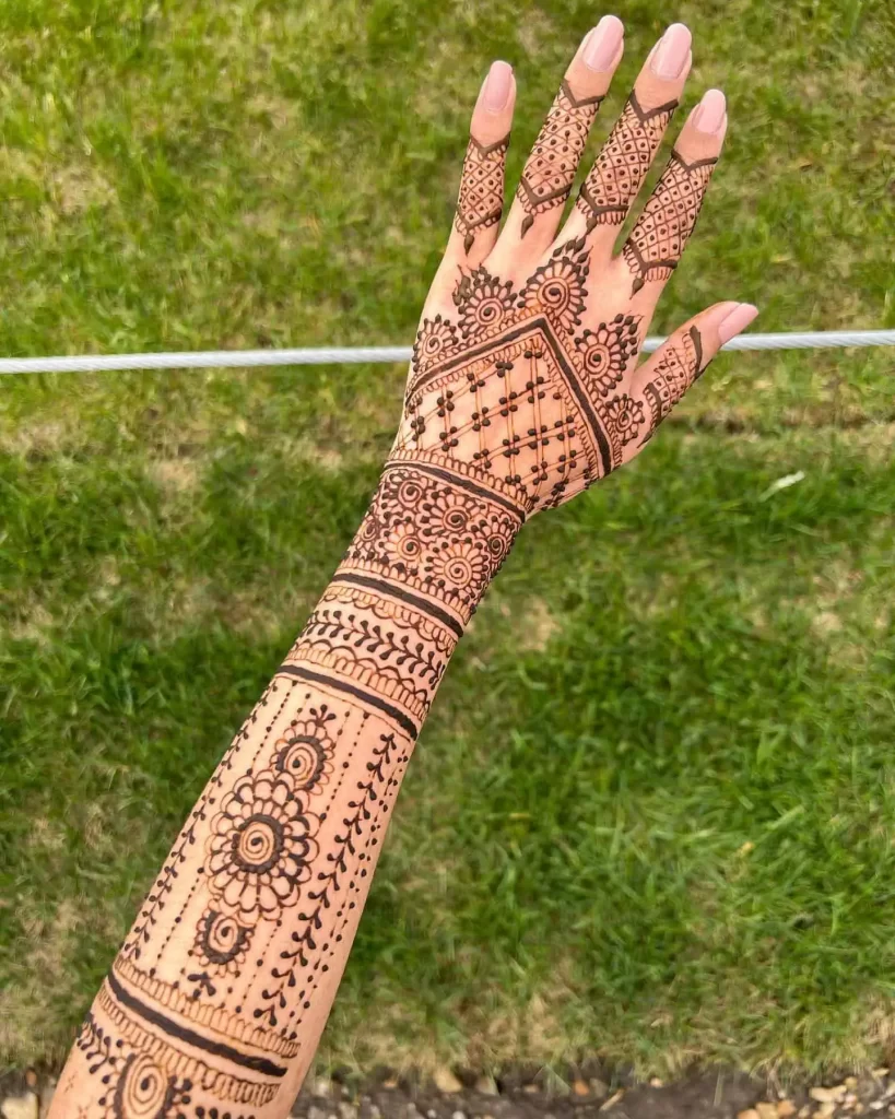 Simple Bridal Mehndi Designs for Full Hands Front and Back