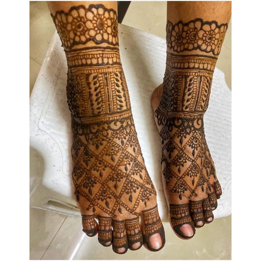 Beautiful Foot Mehndi Design